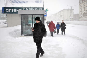 Подросткам разрешили работать в выходные во время каникул