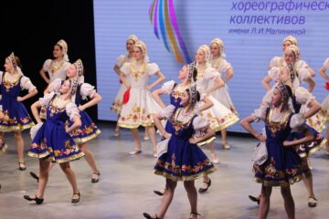 Ансамбль «Жемчужина Заполярья» успешно выступил на конкурсе «Гран па»