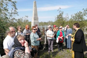 На старом норильском погосте неравнодушные норильчане устроили воскресник