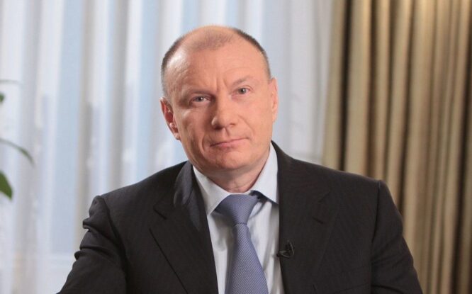 Патриарх Кирилл наградил Владимира Потанина орденом Александра Невского