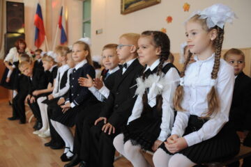 Единую школьную форму вводить не собираются
