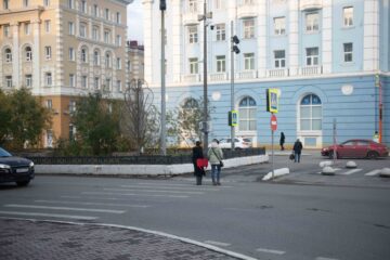 Правительство планирует индексацию окладов федеральных сотрудников и силовиков на 7,6%