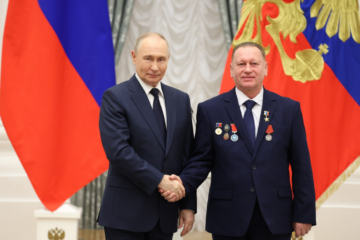 Сотрудник «Норникеля» стал Героем Труда