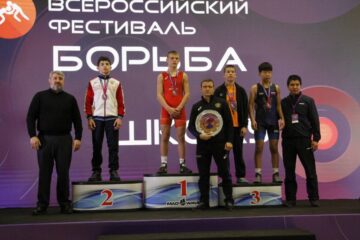 Школьник из Дудинки занял третье место в соревнованиях по спортивной борьбе