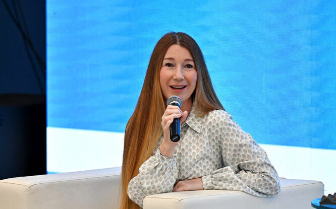 Анна Чернецкая встретилась с норильскими старшеклассниками