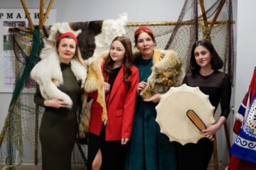 В детской библиотеке Норильска организуют занятия в формате кукольного и теневого театра