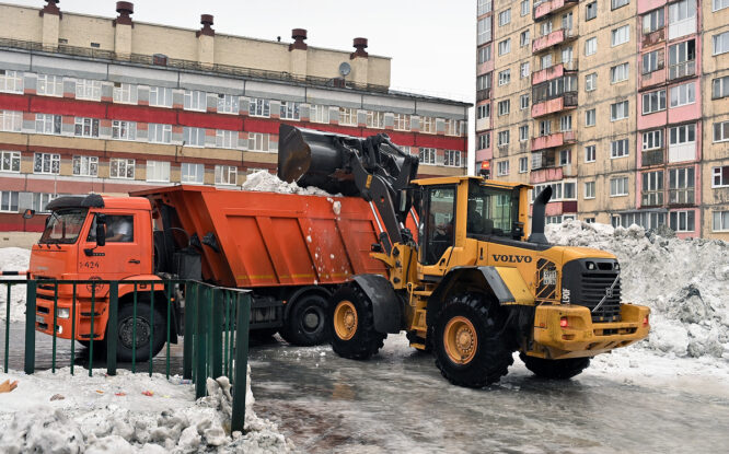Мэрия Норильска инспектирует качество снегоуборки в городских дворах