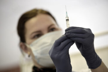 В Красноярский край поступила первая партия вакцины от ВПЧ