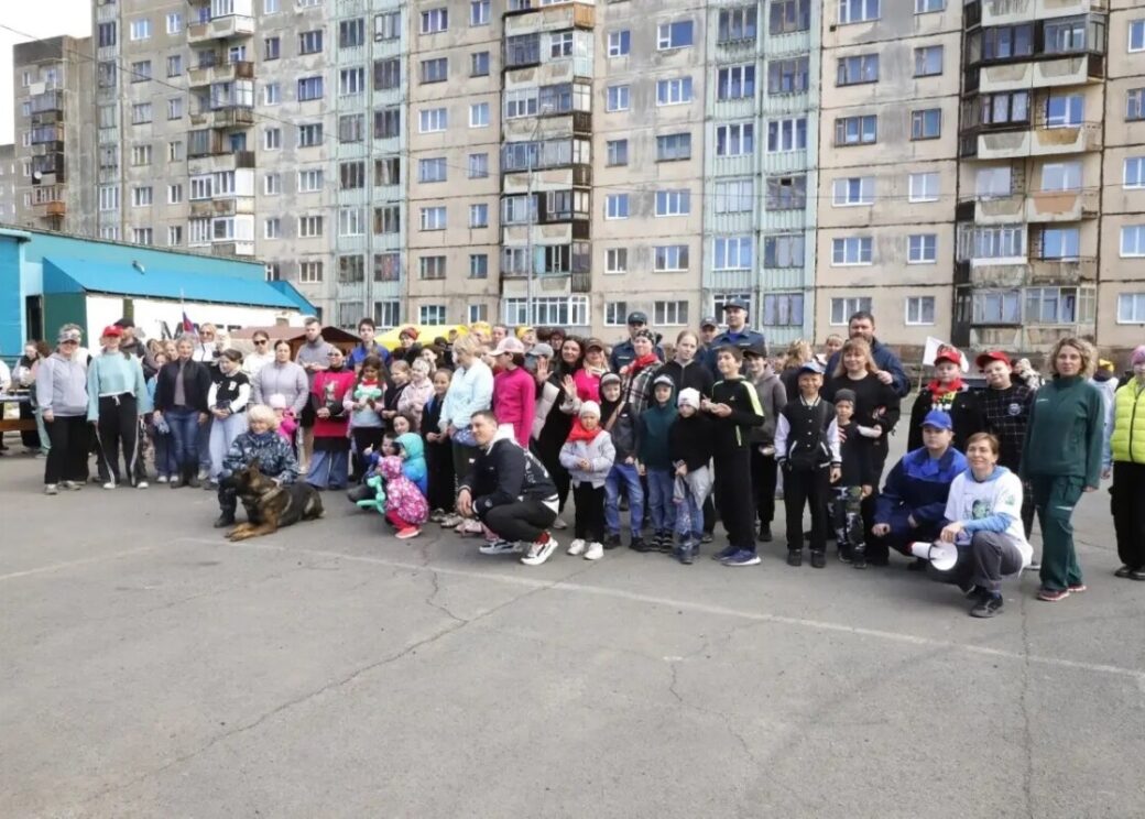 В субботнике в Оганере приняли участие более 300 норильчан