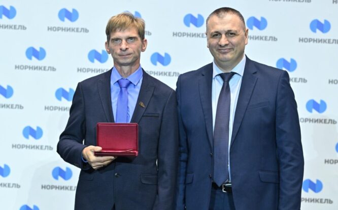 Норильские металлурги работают в экстремальных условиях Арктики, и труд их сродни подвигу