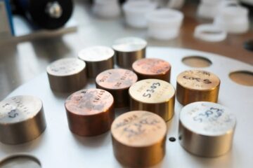 «Норникель» переводит выпуск драгметаллов на Кольскую площадку