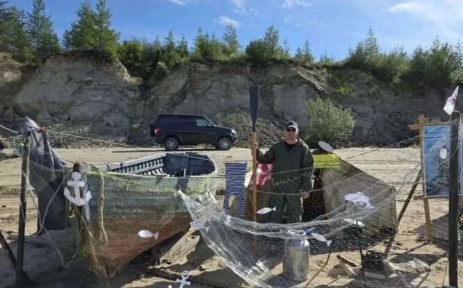 Потерянная в тундре старая лодка получит новую жизнь