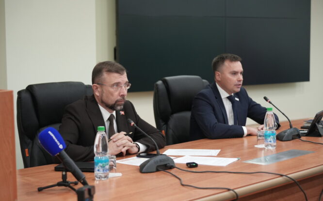 Первая после летних каникул сессия городского совета депутатов состоялась в Норильске