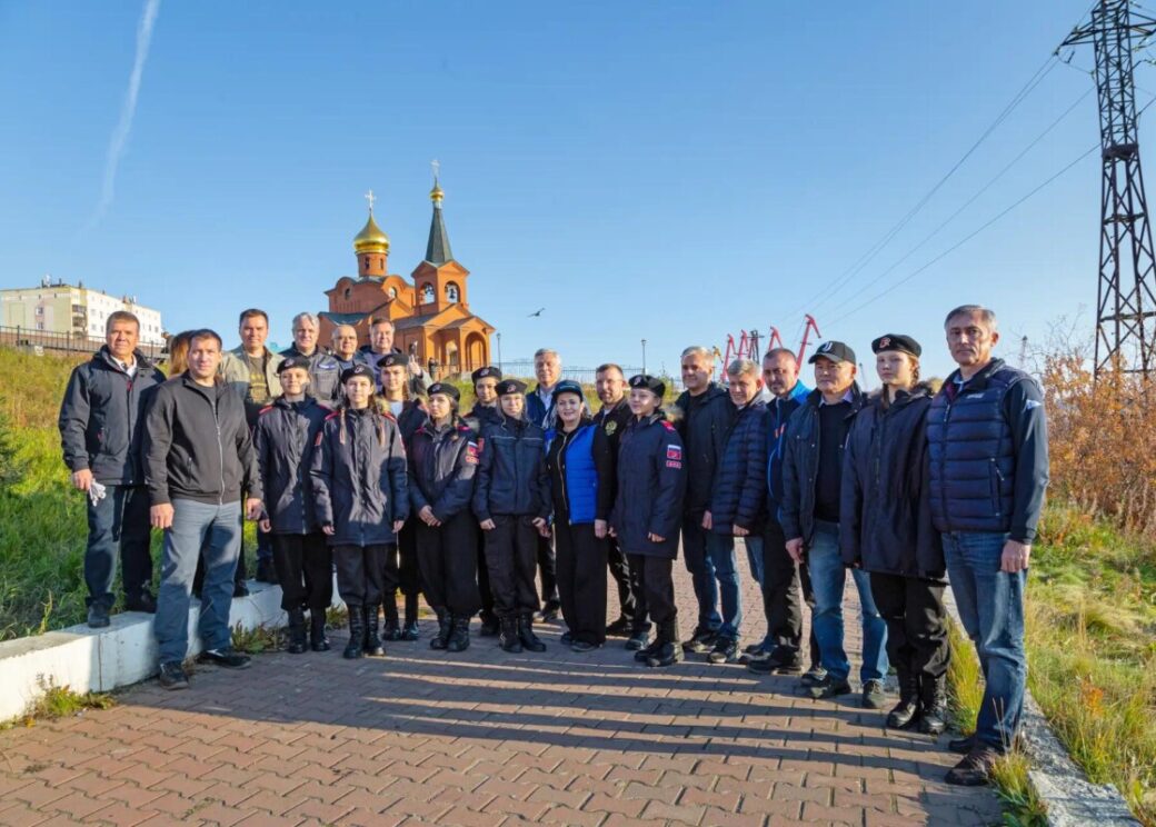 В Дудинке увековечили связь Норильска и Таймыра