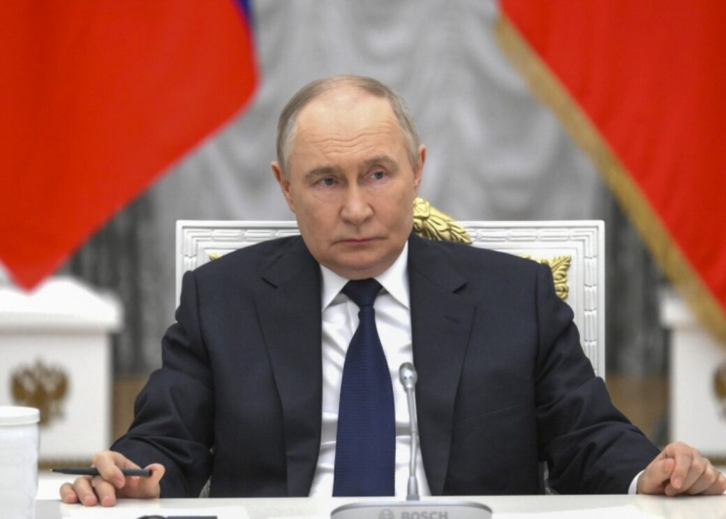 Президент Путин отметил роль молодёжи в развитии Арктики и Северного морского пути